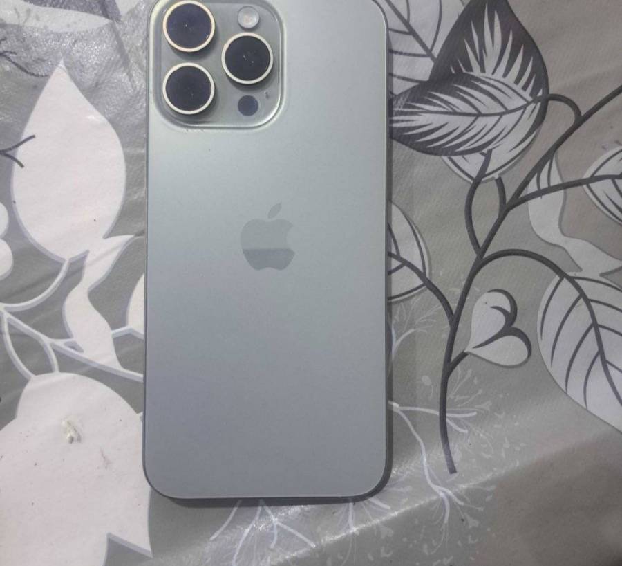IPHONE 15 PROMAX للبيع 