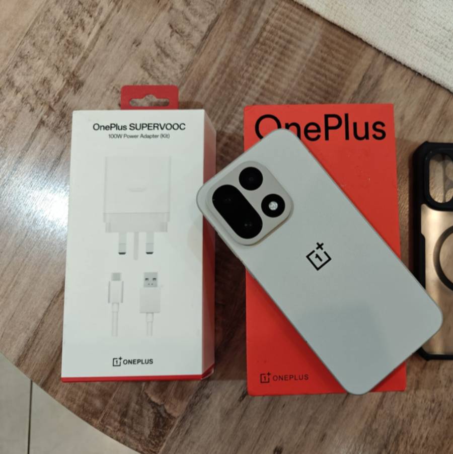 ONEPLUS 15 للبيع 