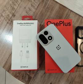 ONEPLUS 15 للبيع 
