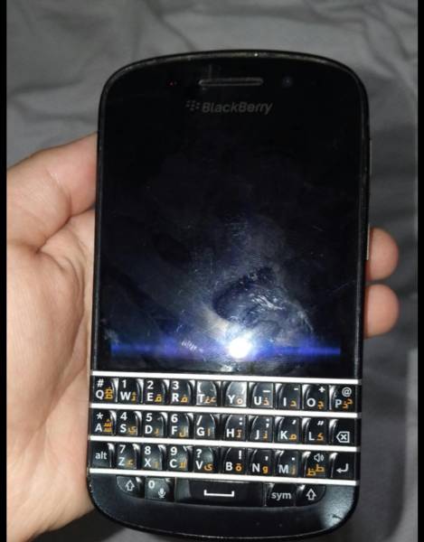 Classic Q10 blackberry للبيع 