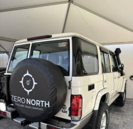 2023 Toyota Land Cruiser LC76 للبيع