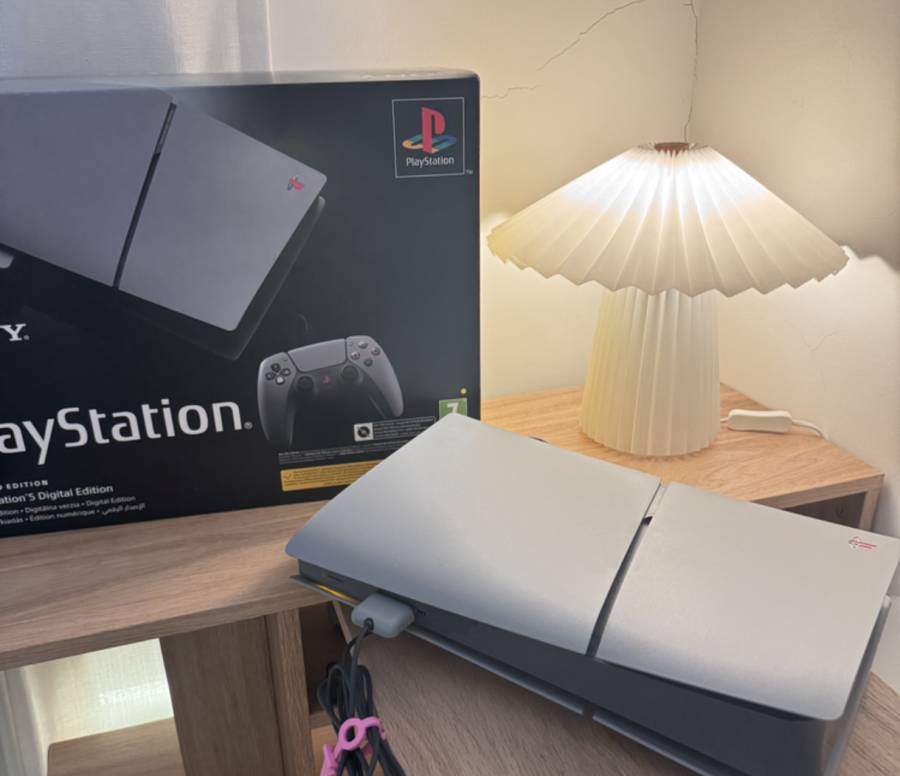 PlayStation 5 للبيع