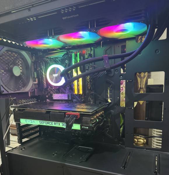 Gaming PC للبيع