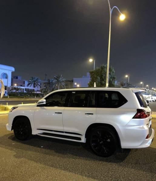 للبيع لكزس - 570 LX  2018