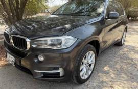 للبيع بي ام دبليو X5 2014