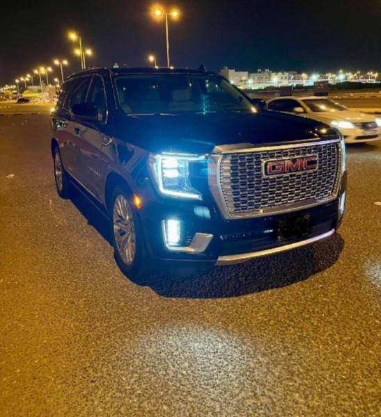 للبيع GMC دينالي 2023
