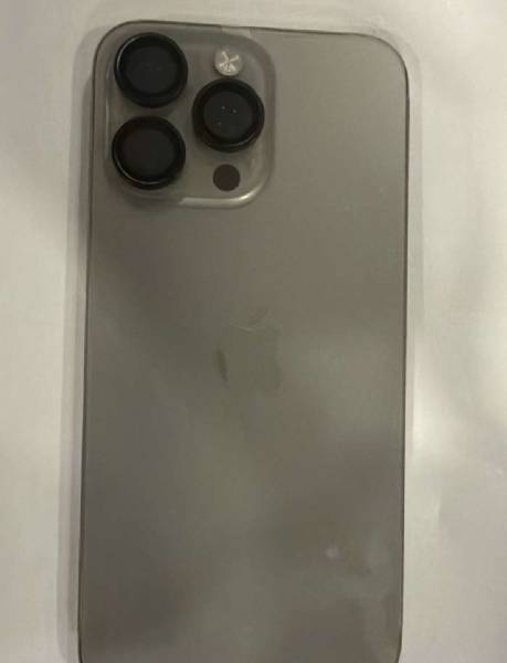 للبيع ايفون 15 بروماكس 