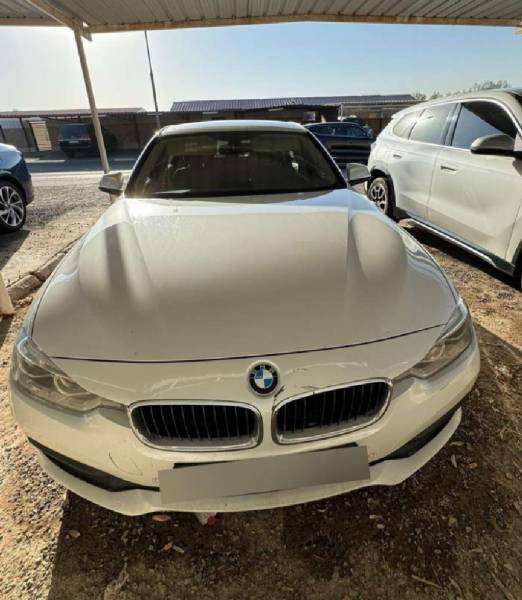 للبيع BMW 318i 2018