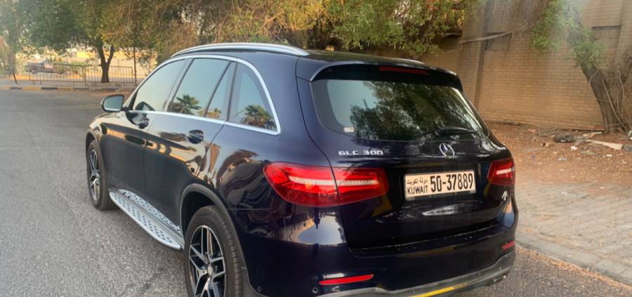 مرسيدس 300 GLC  ٢٠١٧ للبيع 