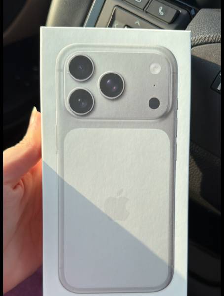 iPhone 17 Pro للبيع