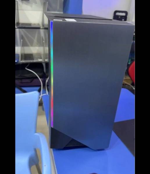 للبيع pc