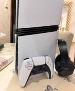 PlayStation 5 Pro  للبيع