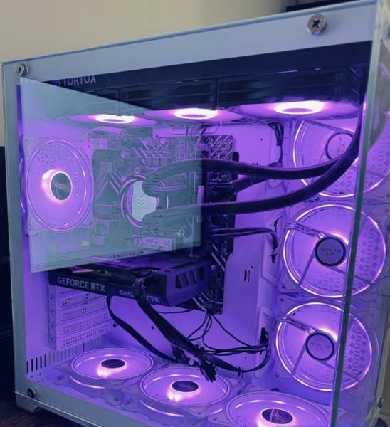 Gaming PC Setup للبيع 