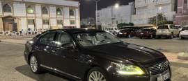 للبيع لكزس 460 LS شورت 2014