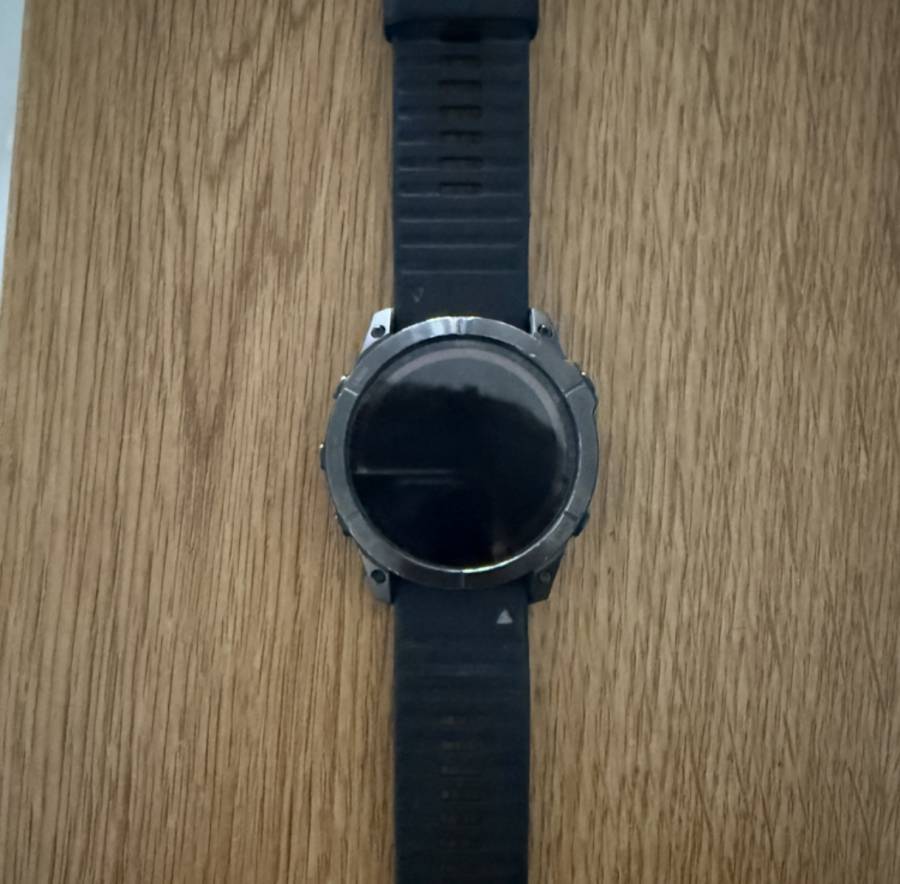 للبيع ساعة جارمن fenix 7 solar 