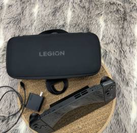للبيع جهاز Lenovo Legion Go