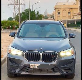للبيع BMW X1 2022