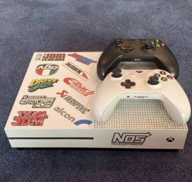 للبيع جهاز Xbox ones