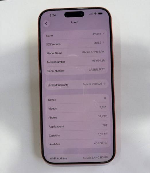 I phone 17 pro max للبيع 