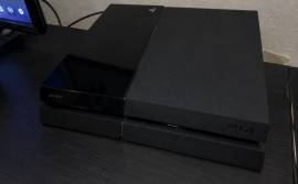 Playstation 4 للبيع 