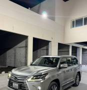 2016 LX570 Titanium للبيع لكزس 