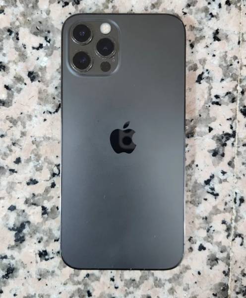 IPhone 12 Pro  للبيع 