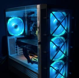 Gaming PC للبيع