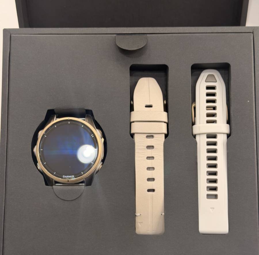 للبيع ساعة قارمن Garmin Fenix 8 للبيع 