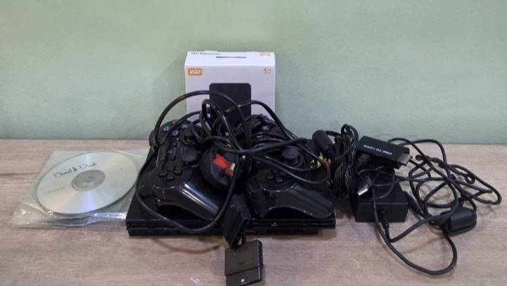 جهاز 2 playstation للبيع 