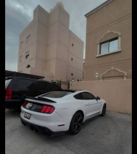  فورد موستنق 5.0 موديل 2017 للبيع 