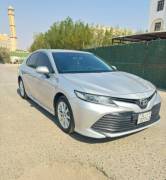 تويوتا كامري موديل 2018 للبيع 