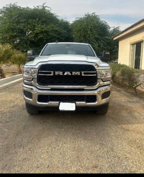 HD25000 دودج رام 2023 للبيع