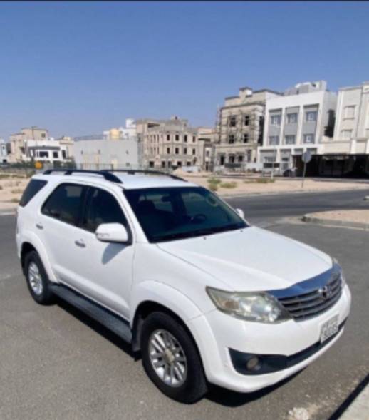  تويوتا فورتينر 2014 للبيع