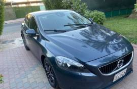 فولفو V40 2019 للبيع 