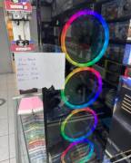 للبيع pc قيمنق ٧ مراوح