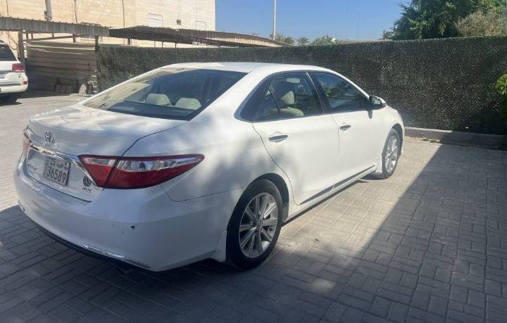 تويوتا كامري 2017 للبيع 