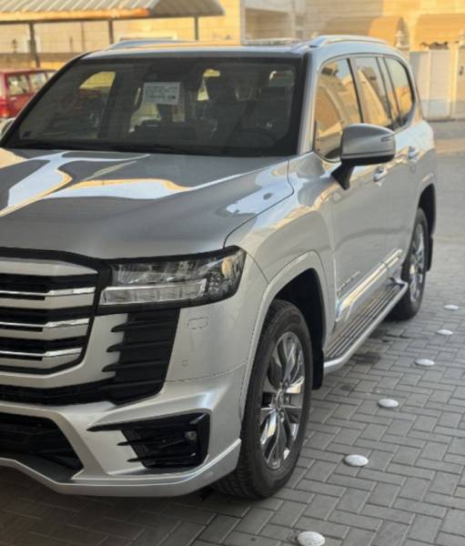 لاندكروزر GXR Aero 2023 للبيع