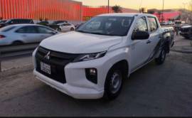 وانيت موستبيشي L200 2022للبيع 