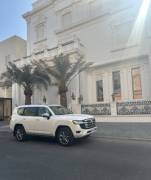 للبيع تويوتا لاند VX موديل ٢٠٢٢