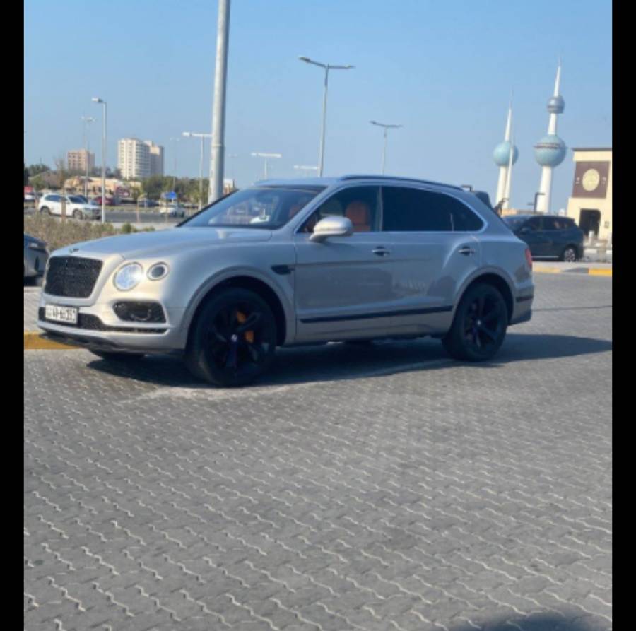  جيب بنتلي فيرست ادشن 2017 للبيع 