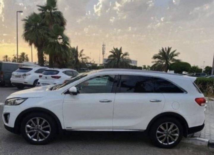 كيا سورينتو موديل 2015 للبيع 