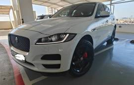 جاكور F pace 2017 للبيع 