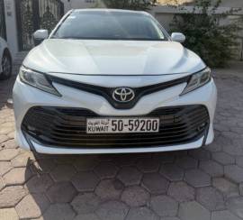 تويوتا كامري 2018 للبيع 