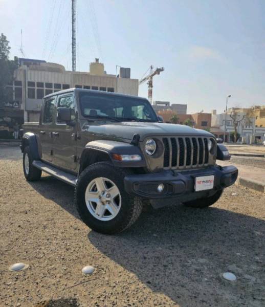 Jeep gladiator 2020 للبيع 