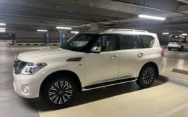 نيسان بلاتنيوم وارد  2014 للبيع 