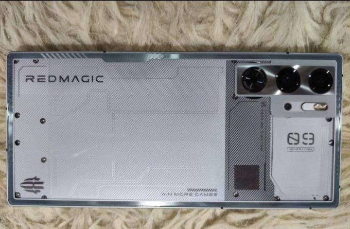 RED MAGIC 9PRO للبيع 