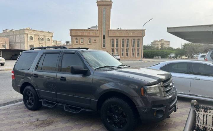فورد اكسبدشن ٢٠١٥ للبيع