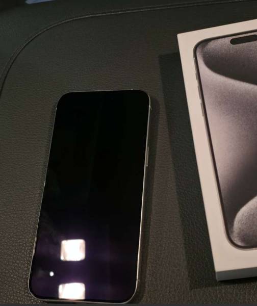 ايفون 15 برو ماكس للبيع 